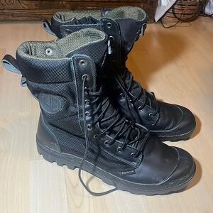Palladium Pampa Tactical Black/Metal Boot